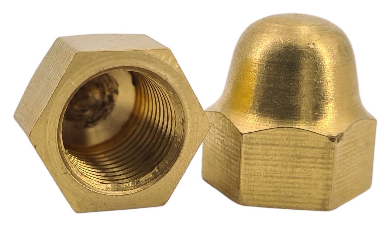 DIN 1587 brass cap nut M4 pol./laq.